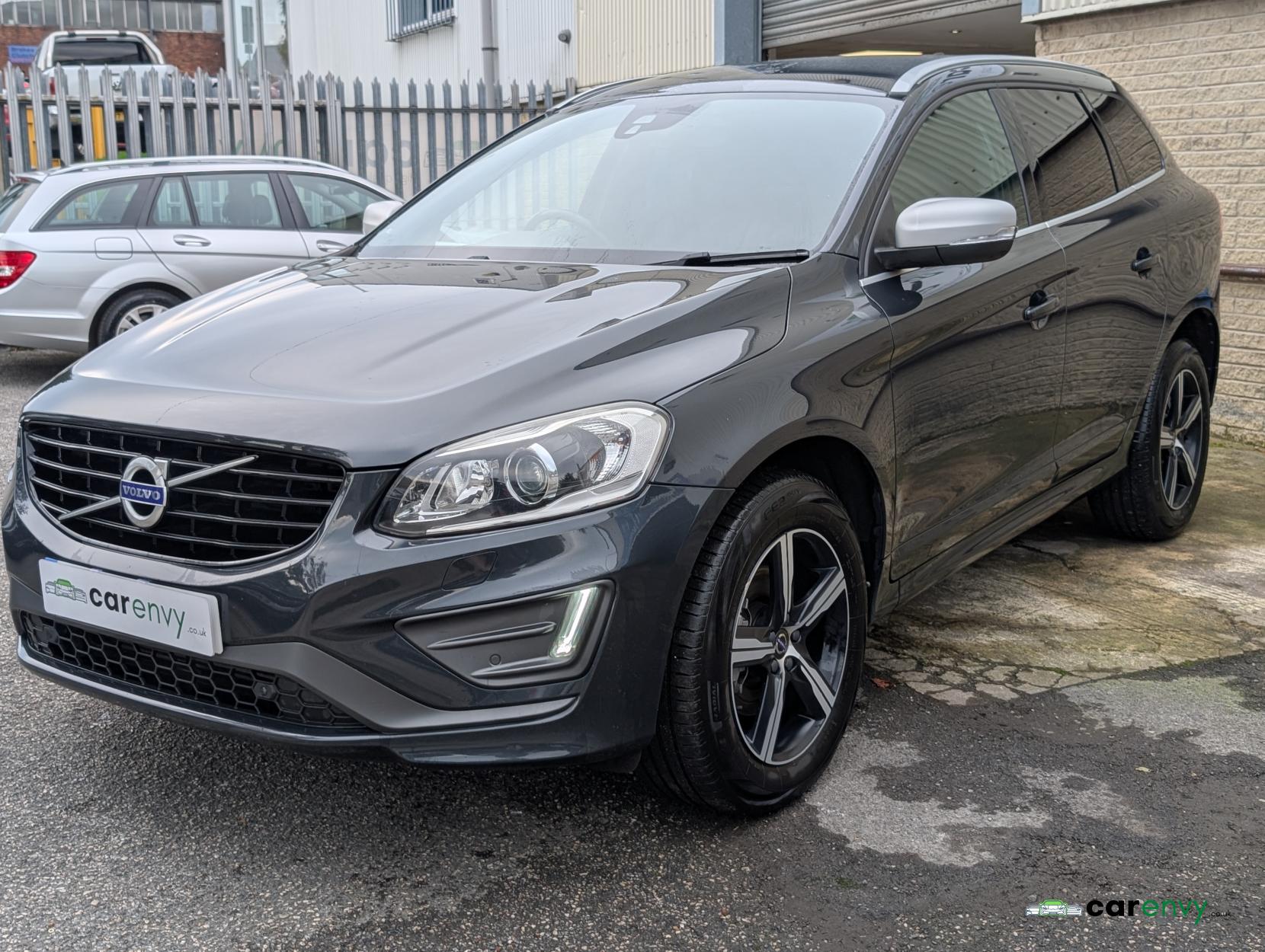 Volvo XC60 2.4 D5 R-Design Lux Nav SUV 5dr Diesel Auto AWD Euro 6 (s/s) (220 ps)