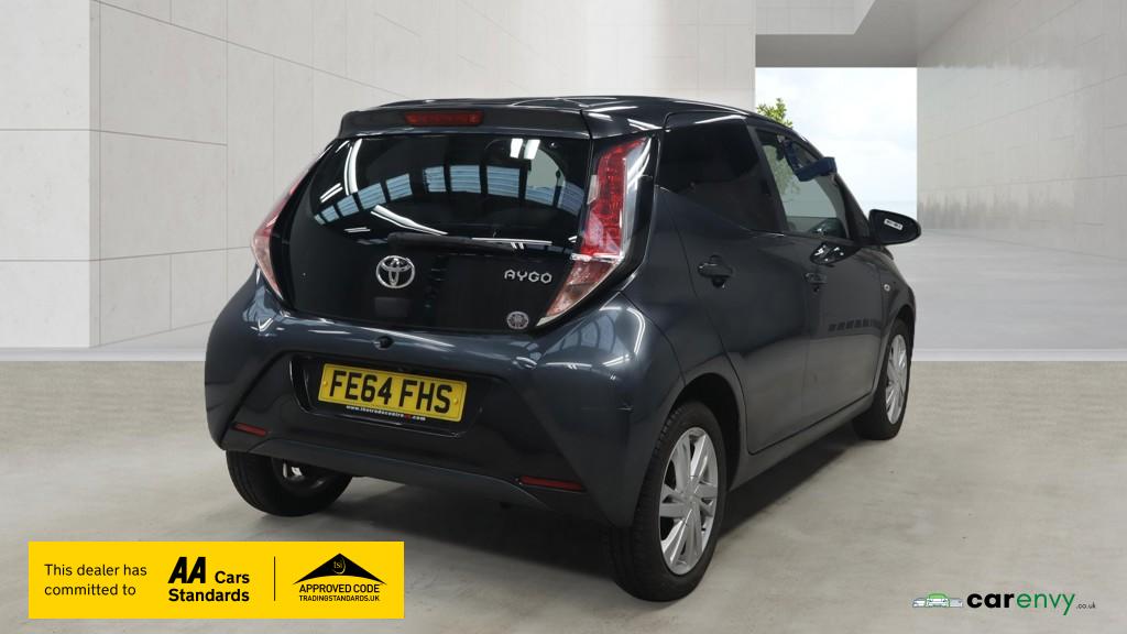 Toyota AYGO 1.0 VVT-i x-pression Hatchback 5dr Petrol Manual Euro 5 Euro 5 (68 ps)