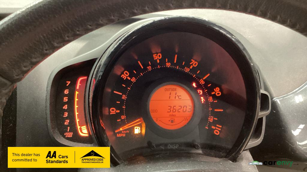 Toyota AYGO 1.0 VVT-i x-pression Hatchback 5dr Petrol Manual Euro 5 Euro 5 (68 ps)