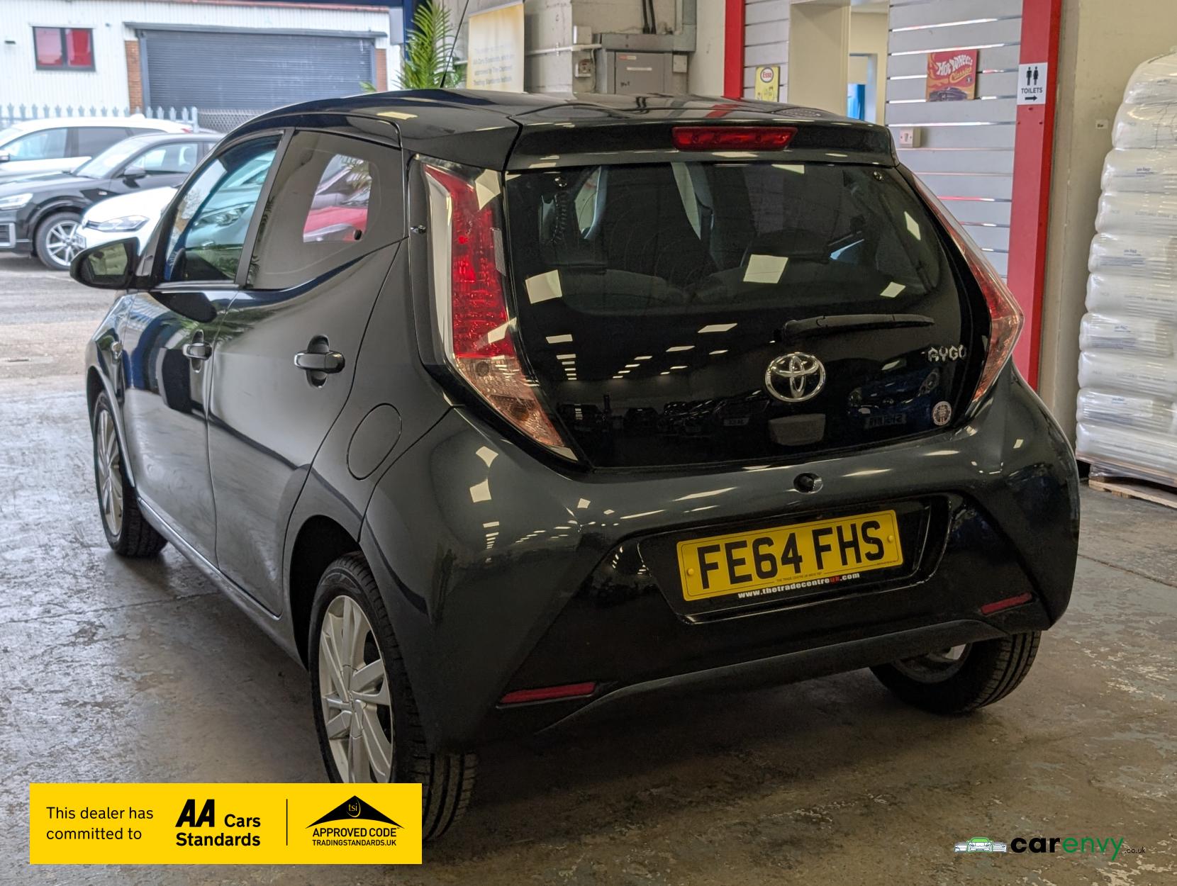 Toyota AYGO 1.0 VVT-i x-pression Hatchback 5dr Petrol Manual Euro 5 Euro 5 (68 ps)