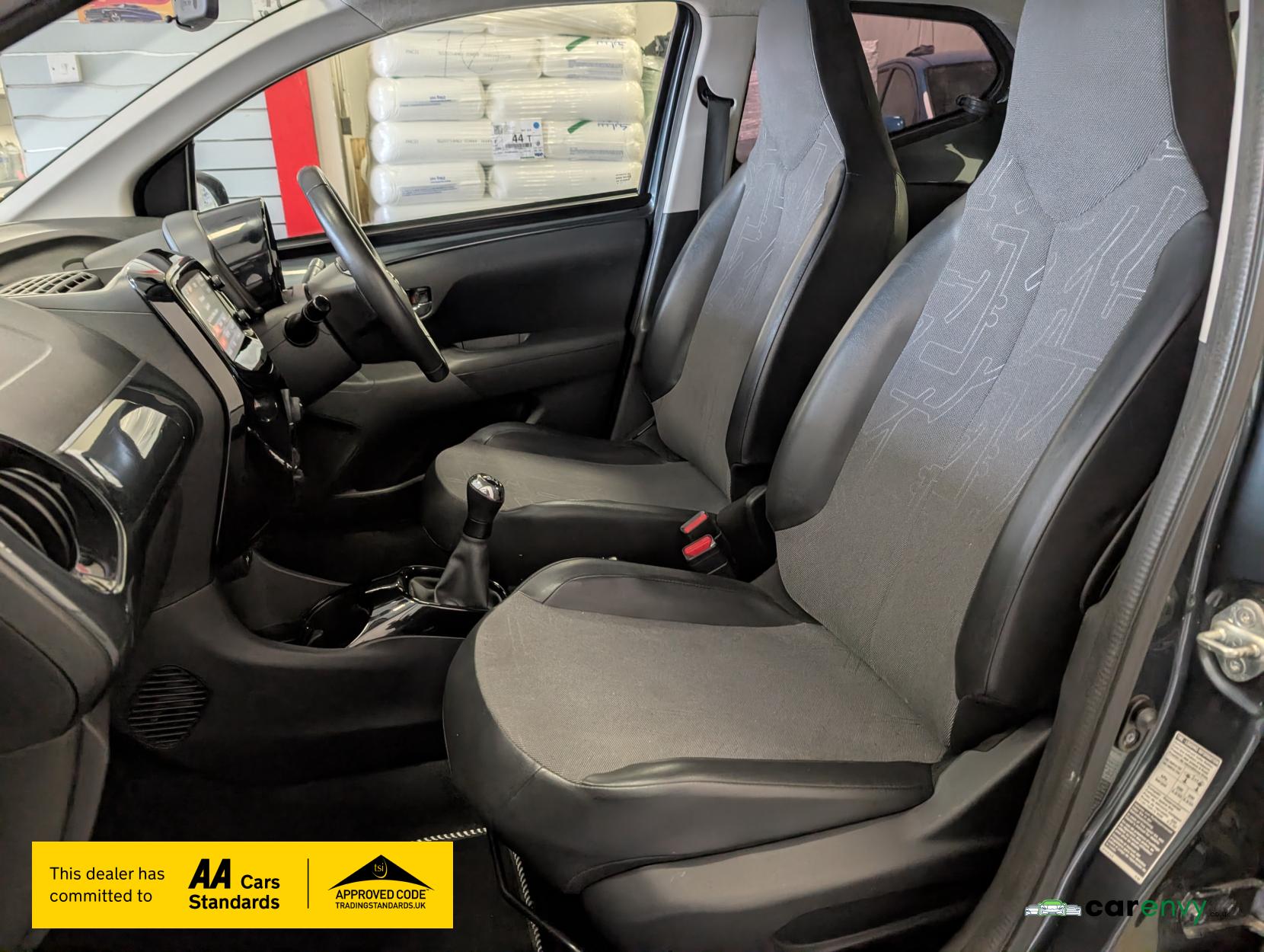 Toyota AYGO 1.0 VVT-i x-pression Hatchback 5dr Petrol Manual Euro 5 Euro 5 (68 ps)