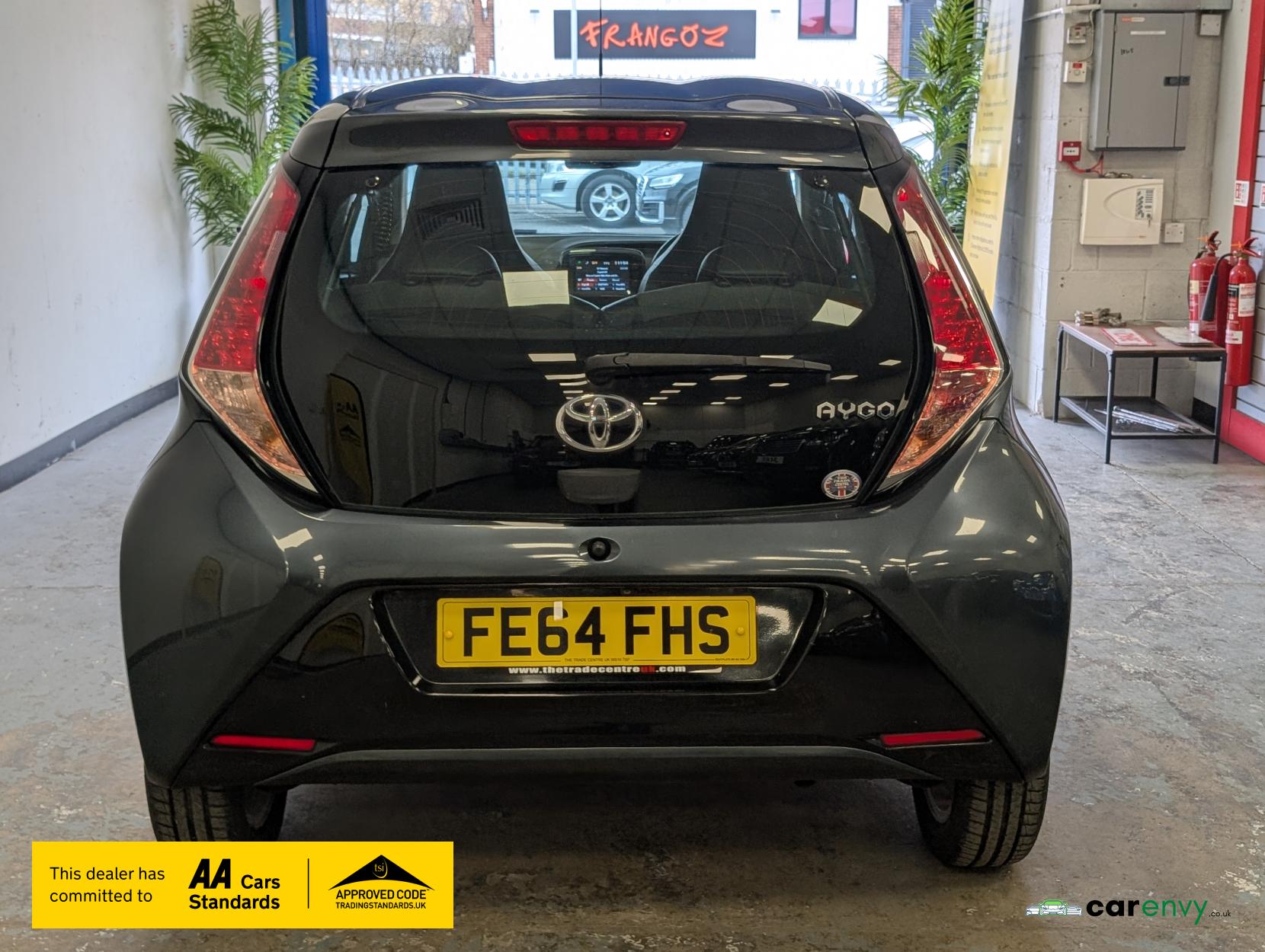 Toyota AYGO 1.0 VVT-i x-pression Hatchback 5dr Petrol Manual Euro 5 Euro 5 (68 ps)