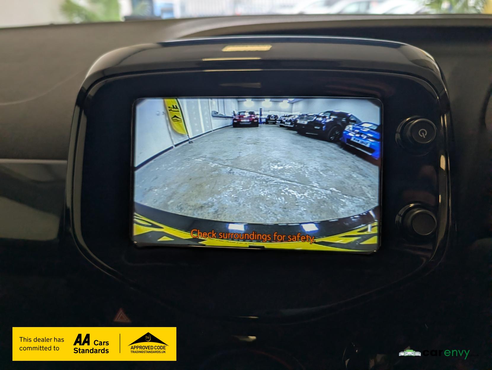 Toyota AYGO 1.0 VVT-i x-pression Hatchback 5dr Petrol Manual Euro 5 Euro 5 (68 ps)