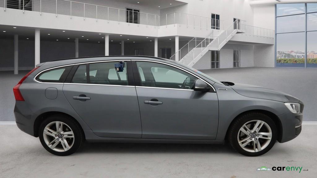 Volvo V60 2.4 D5 Twin Engine SE Nav Estate 5dr Diesel Plug-in Hybrid Auto AWD Euro 6 (s/s) (231 ps)