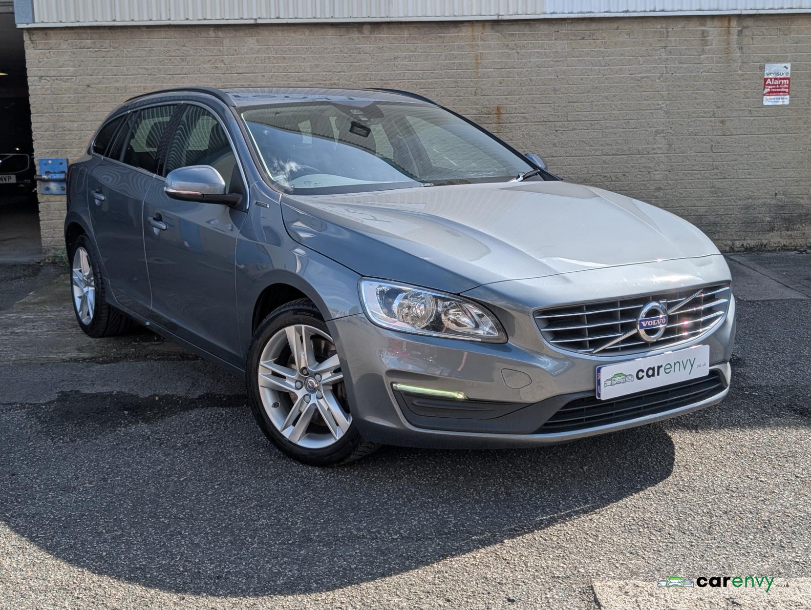 Volvo V60 2.4 D5 Twin Engine SE Nav Estate 5dr Diesel Plug-in Hybrid Auto AWD Euro 6 (s/s) (231 ps)