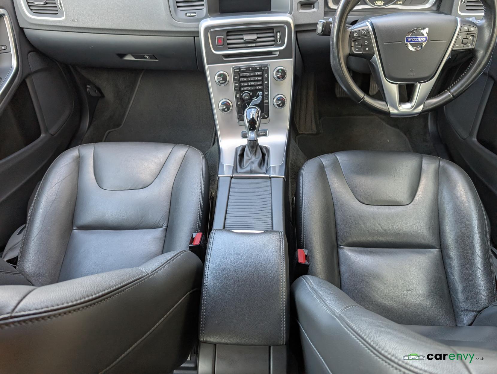 Volvo V60 2.4 D5 Twin Engine SE Nav Estate 5dr Diesel Plug-in Hybrid Auto AWD Euro 6 (s/s) (231 ps)